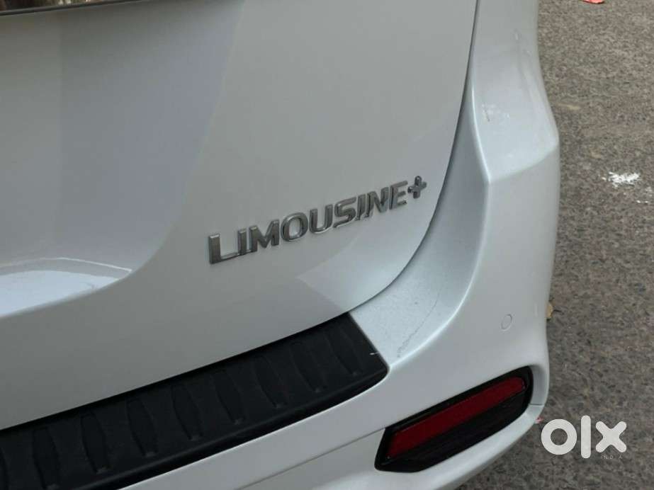 Kia Carnival Limousine Plus 7 Str, 2022, Petrol