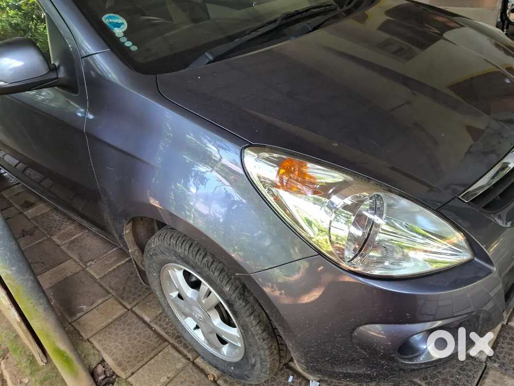 Hyundai I20 Sportz Petrol 2010