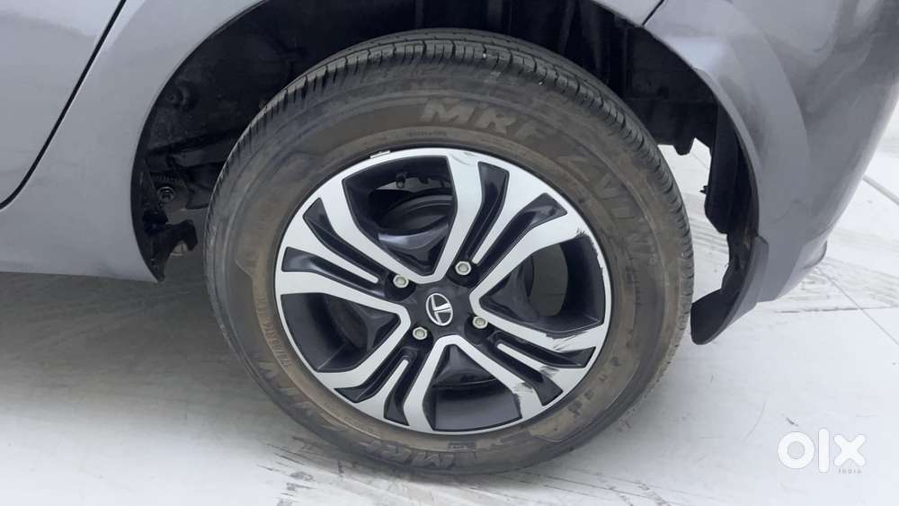 Tata Tiago 1.05 Revotorq Xt, 2023, Petrol