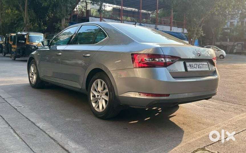 Skoda Superb L&k 1.8 Tsi At, 2019, Petrol