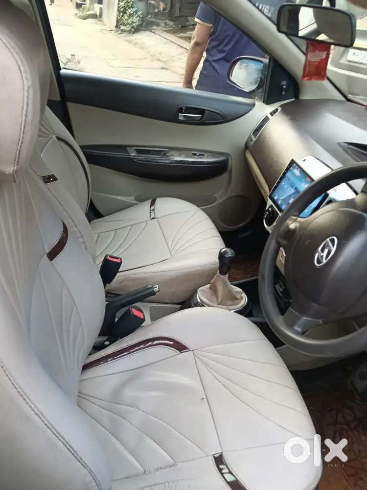 Urgent Sell, Gari Full Condition Me H,2031 Tak Passing Kiya Hua H.