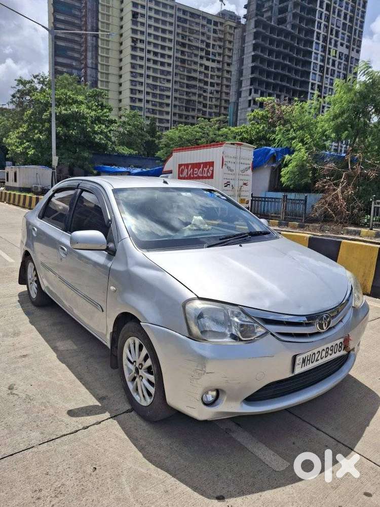 Toyota Etios V, 2011, Petrol