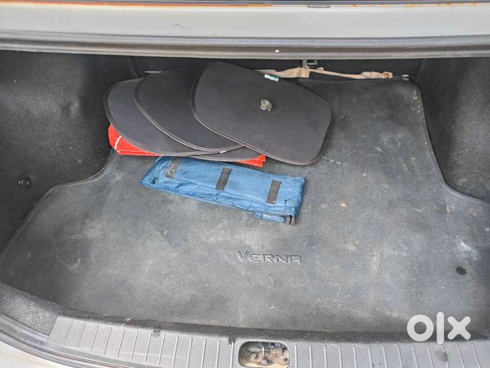 Hyundai 2009 Model 1.5 L Crdi  Vgt Sx( Urgent Selling)
