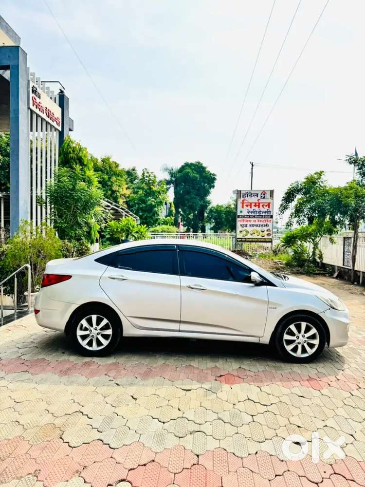 Hyundai Verna Sx Crdi 2011 Model