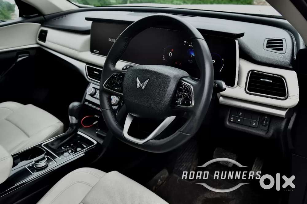 Mahindra Xuv700 2.2 Ax 7 Diesel At Luxury Pack Str Awd, 2024, Diesel