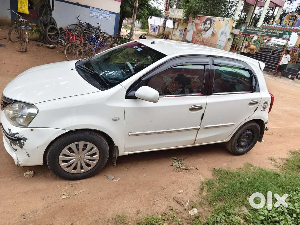 Toyota Etios Liva 2013