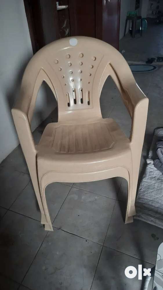 Second hand chair cheap olx