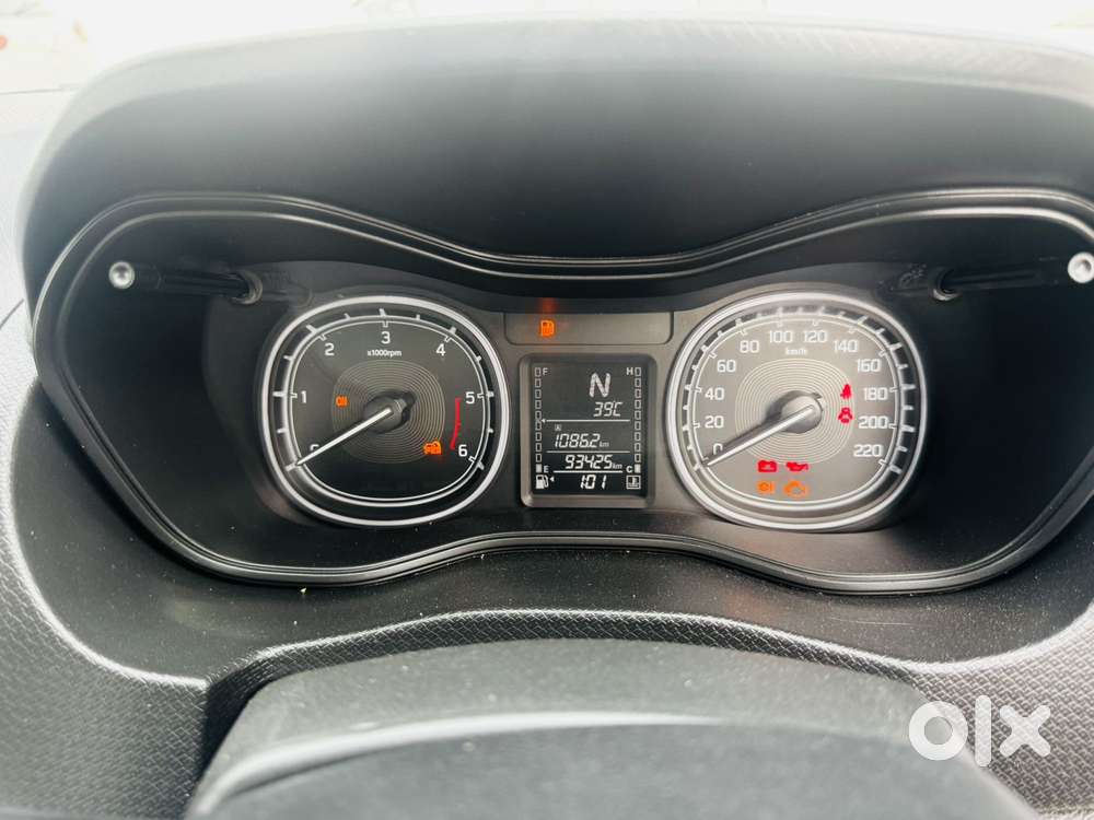 Maruti Suzuki Brezza Zdi+ Amt, 2018, Diesel