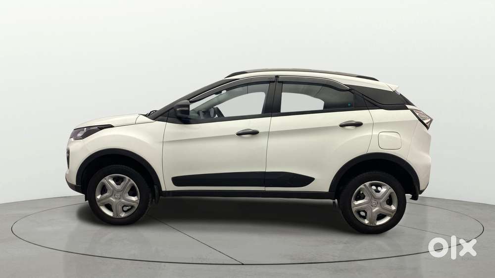 Tata Nexon 1.2 Revotron Xm (s), 2022, Petrol
