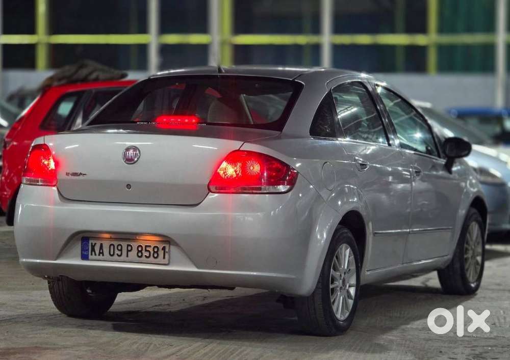 Fiat Linea Emotion Pk 1.4, 2009, Petrol