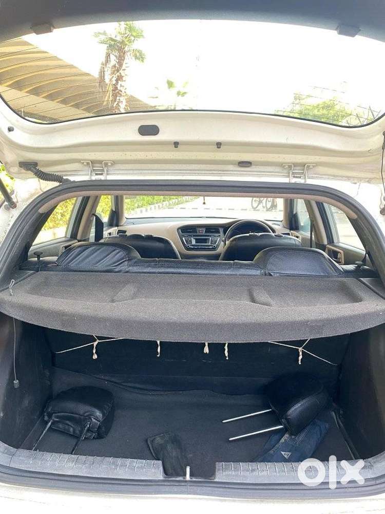 Hyundai I20 Sportz 1.2 Bs-iv, 2015, Petrol