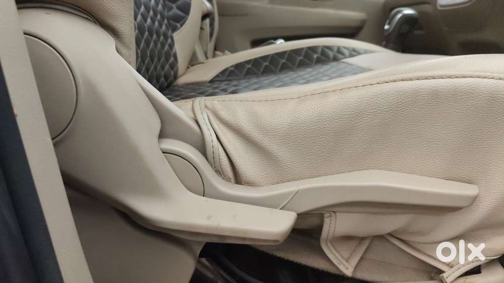 Maruti Suzuki Ertiga Zxi At Petrol, 2019, Petrol