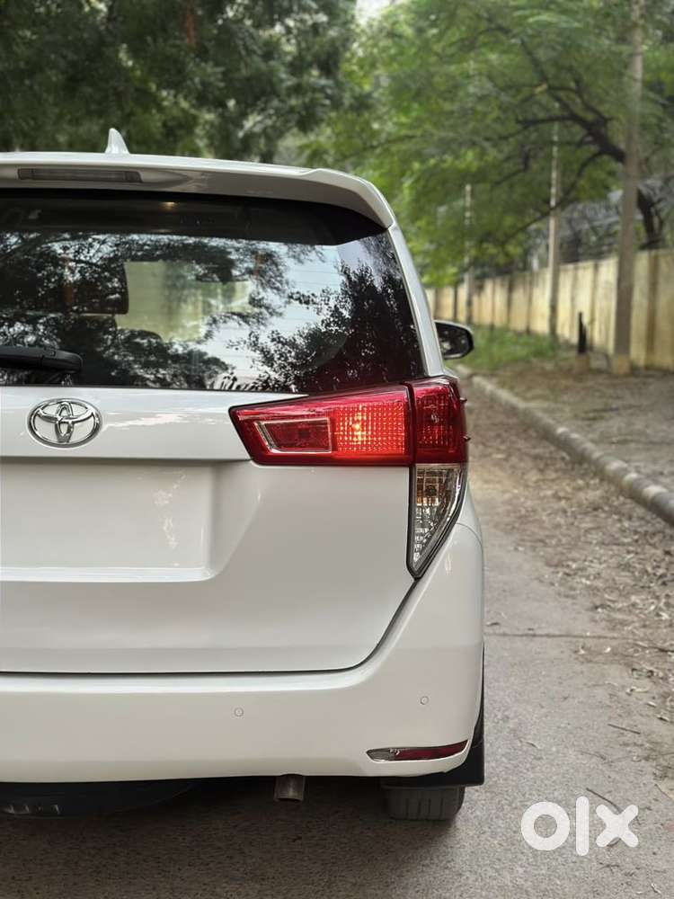 Toyota Innova Crysta [2020-ongoing] 2.4 Zx 7 Str, 2022, Diesel