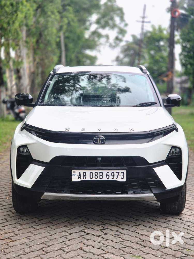 Tata Nexon Creative Plus S 1.2 Revotron Petrol 6 Mt, 2025, Petrol