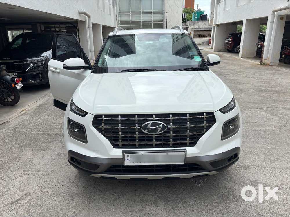 Hyundai Venue Sx 1.0l Turbo Mt  1st Owner  30k Kms  Fresh Servied