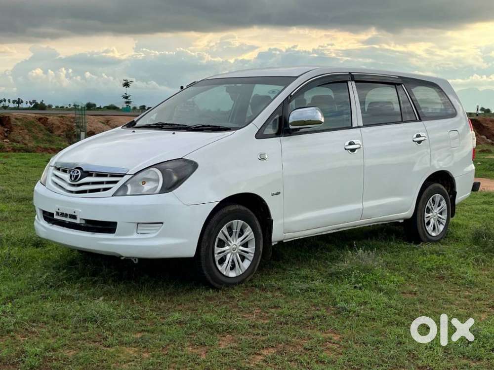 Toyota Innova 2.5 Gx (diesel) 8 Seater Bs Iv, 2009, Diesel
