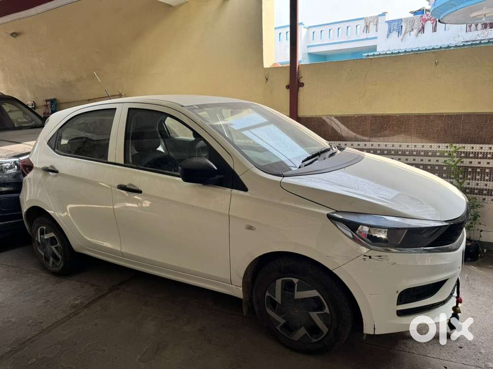Tata Tiago Xt Icng 2025