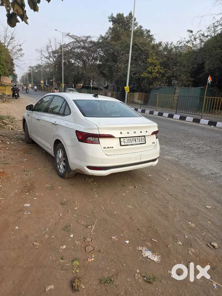 Skoda Slavia 2023 Petrol Well Maintained