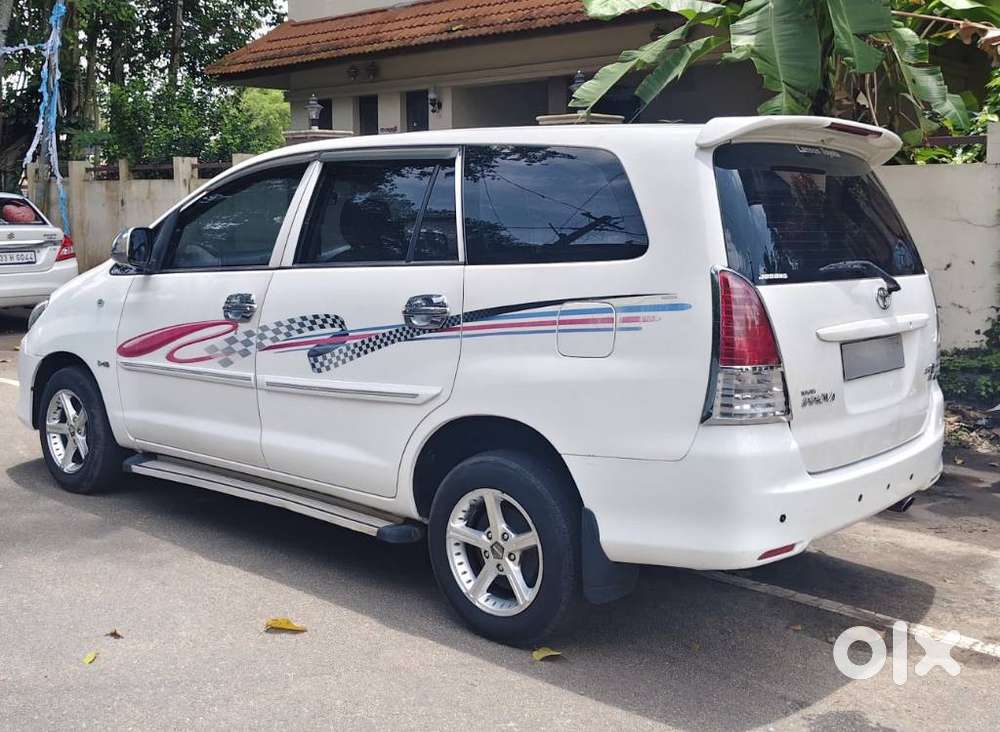 Toyota Innova 2.5 Gx 7 Str Bs-iii, 2009, Diesel