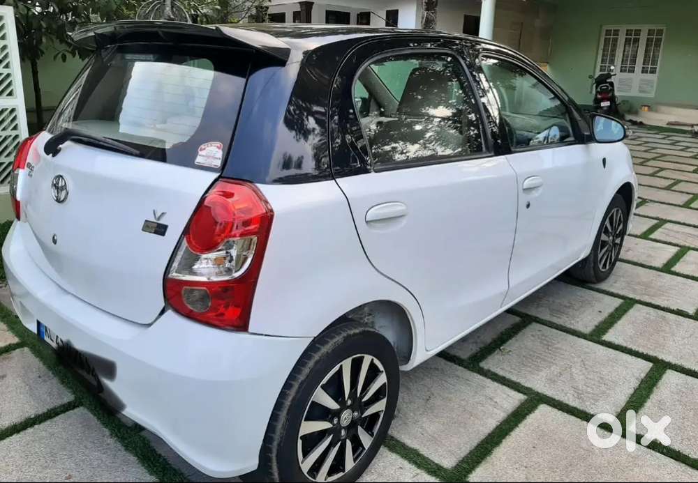 Toyota Etios Liva 2018 V