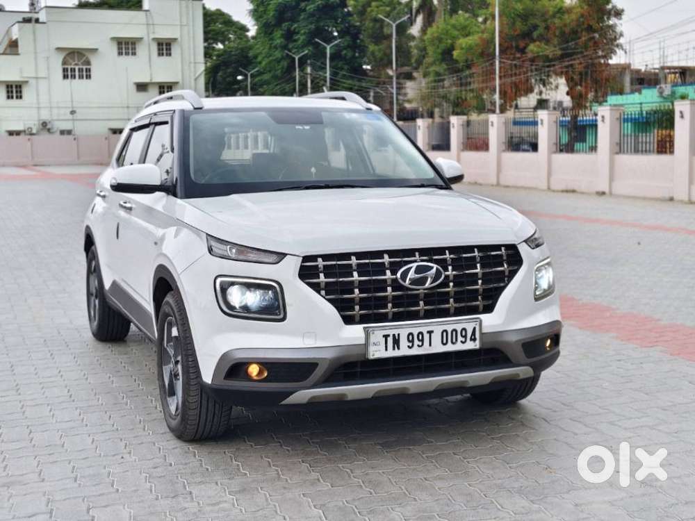 Hyundai Venue 1.0 Sx (o) Turbo Dct Dual Tone, 2020, Petrol