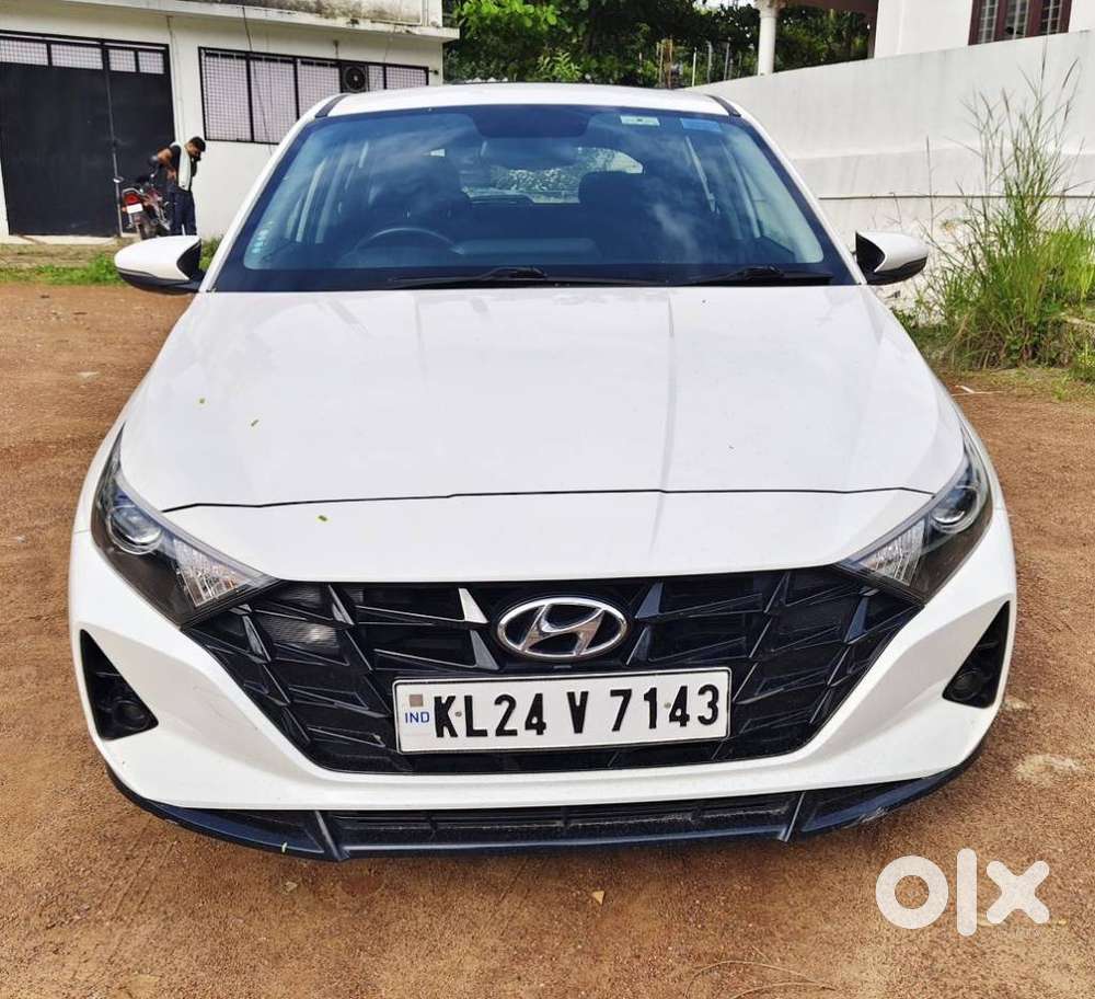 Hyundai I20 Asta 1.2 O With Sunroof, 2022, Petrol