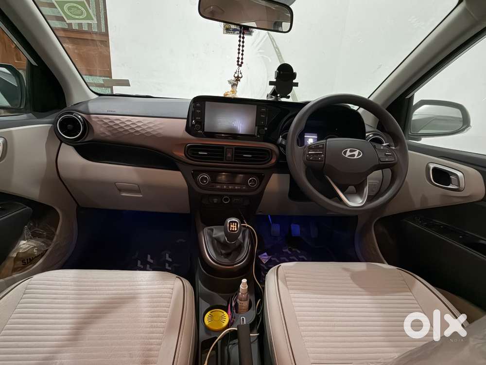 Hyundai Aura Sx 2025