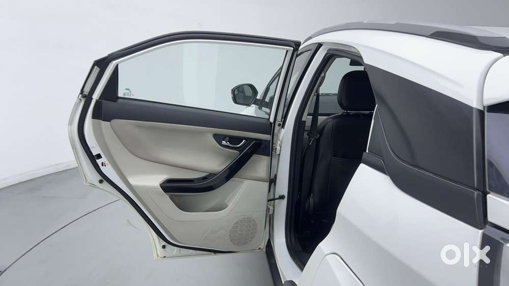 Tata Nexon 1.2 Revotron Xz Plus, 2022, Petrol
