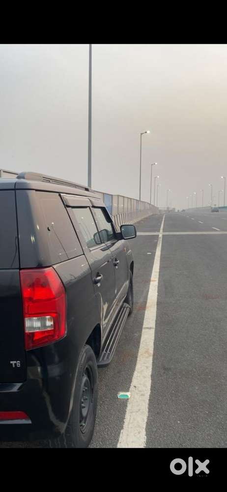 Mahindra Tuv 300 2017 Diesel 94600 Km Driven