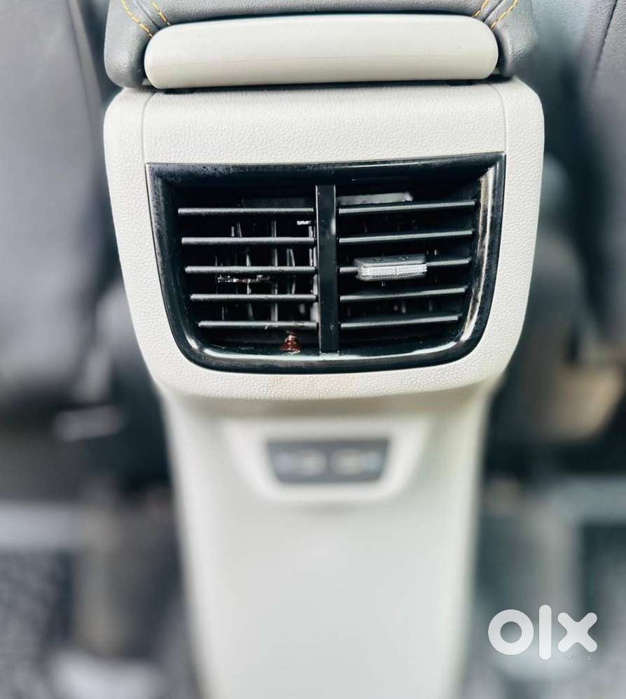 Skoda Kushaq 1.0 Tsi Style At, 2024, Petrol