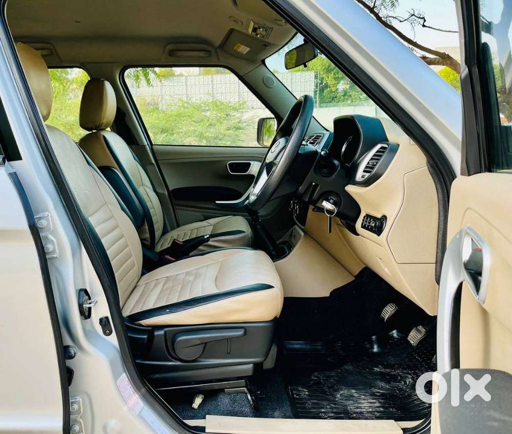 Mahindra Tuv 300 Plus