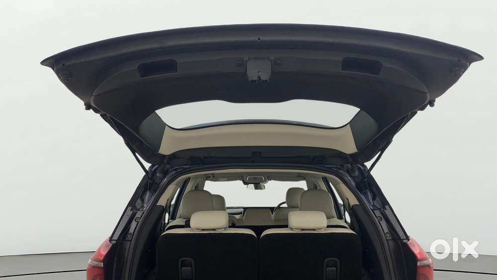 Mahindra Xuv700 2.0 Ax 7 Petrol At Str, 2021, Petrol