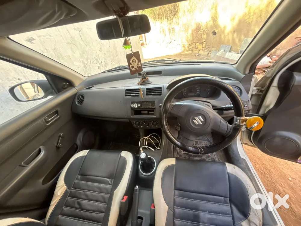 Maruti Suzuki Swift Dzire 2010 Diesel 98926 Km Driven