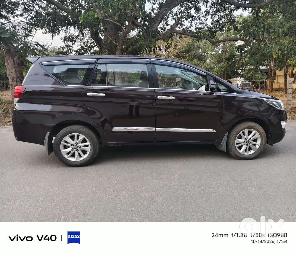 Toyota Innova Crysta 2.4 G Mt 7 Str, 2018, Diesel