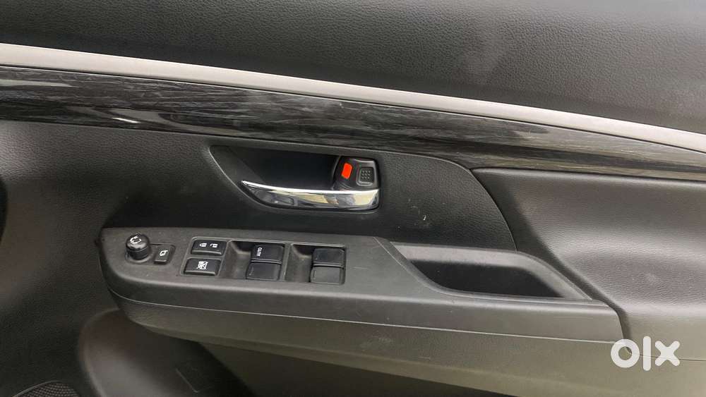 Maruti Suzuki Xl6 Alpha At, 2019, Petrol