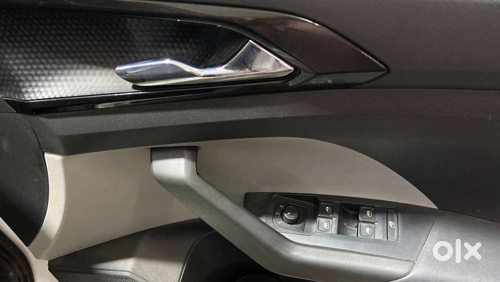 Skoda Kushaq 1.0 Tsi Style, 2022, Petrol