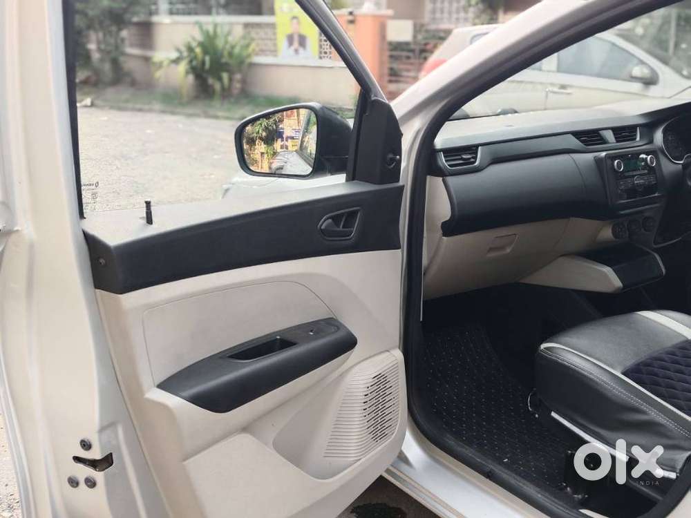 Renault Triber Rxl, 2022, Petrol