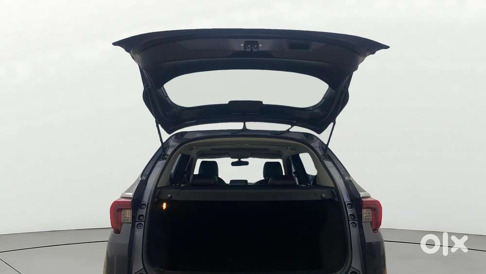 Honda Elevate Vx Mt, 2023, Petrol