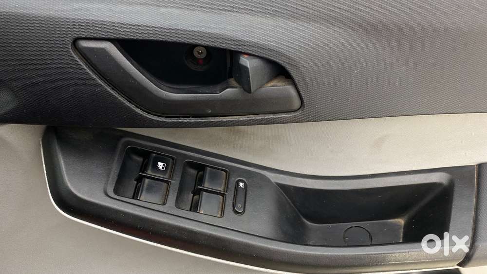 Tata Tiago 1.2 Revotron Xt, 2021, Petrol