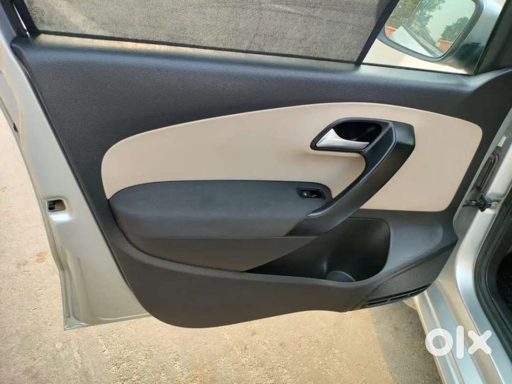 Volkswagen Polo Highline 2013 Car