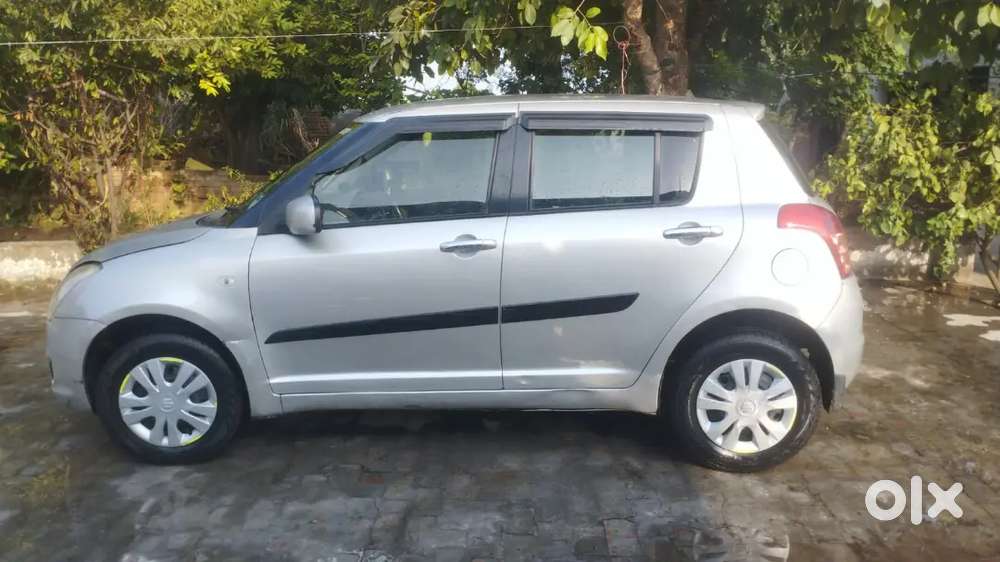 Maruti Suzuki Swift Petrol 2010