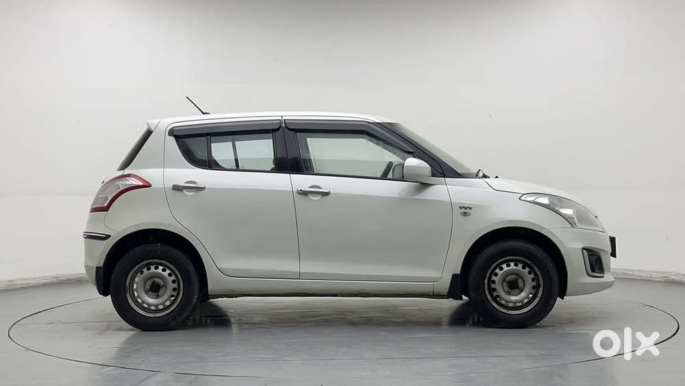 Maruti Suzuki Swift Lxi Optional-o, 2016, Petrol