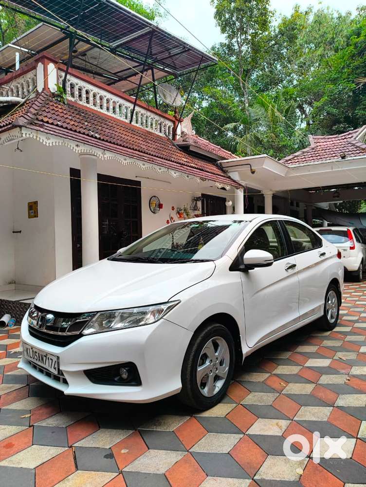 Honda City I-vtec V, 2016, Petrol