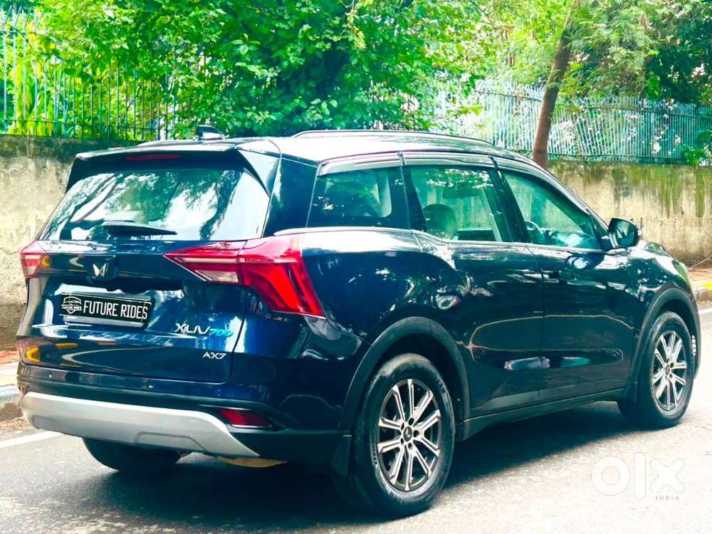 Mahindra Xuv700 2.0 Ax 7 Petrol Mt Str, 2023, Petrol
