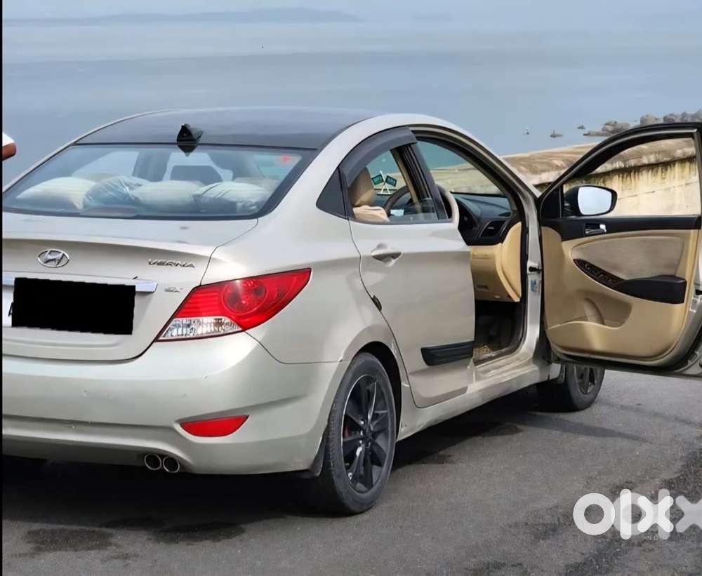 Hyundai Verna Fludic Sx Vtvt