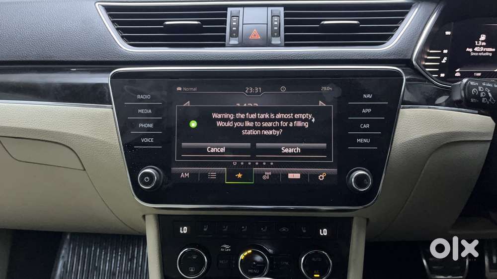 Skoda Superb L&k 1.8 Tsi At, 2021, Petrol