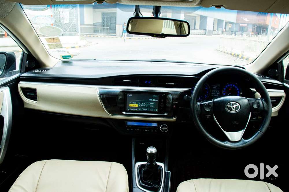 Toyota Corolla Altis 2010-2013 Gl, 2014, Petrol