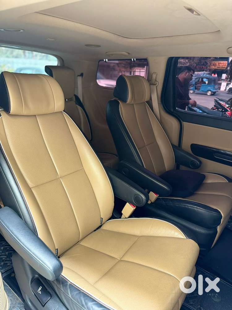 Kia Carnival Limousine 2021