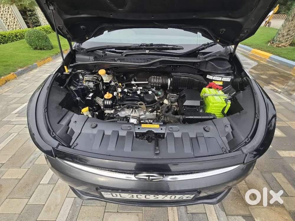 Tata Altroz Xe 2020