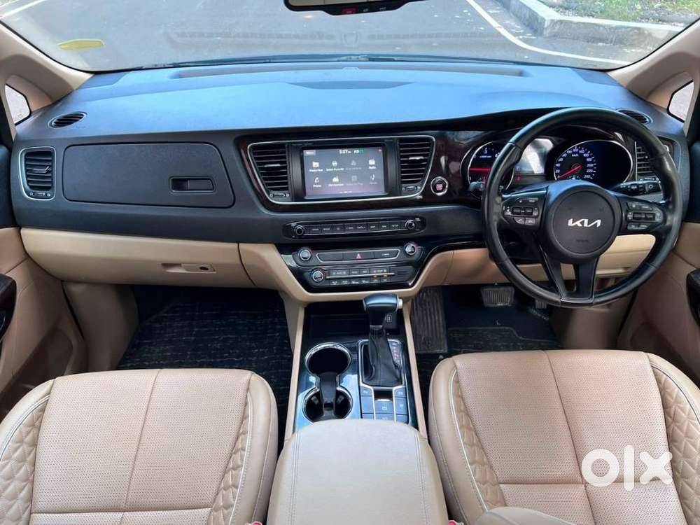 Kia Carnival Limousine Plus 7 Str, 2022, Diesel